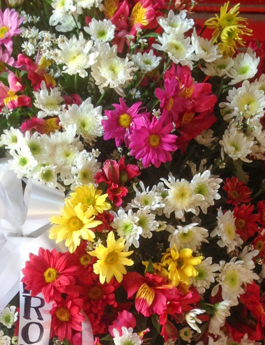 Delorse Funeral stand -  Pangasinan Flower Shop - Dagupan City, Pangasinan, Philippines